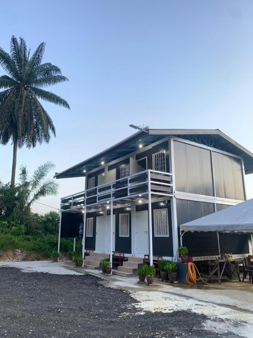 Farhani Cabin Stay Kampong Batu Lima Exteriör bild